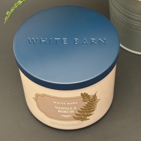 BBW Vanilla Birch White Barn Bath & Body Works 3 Wick Candle - Picture 4 of 10